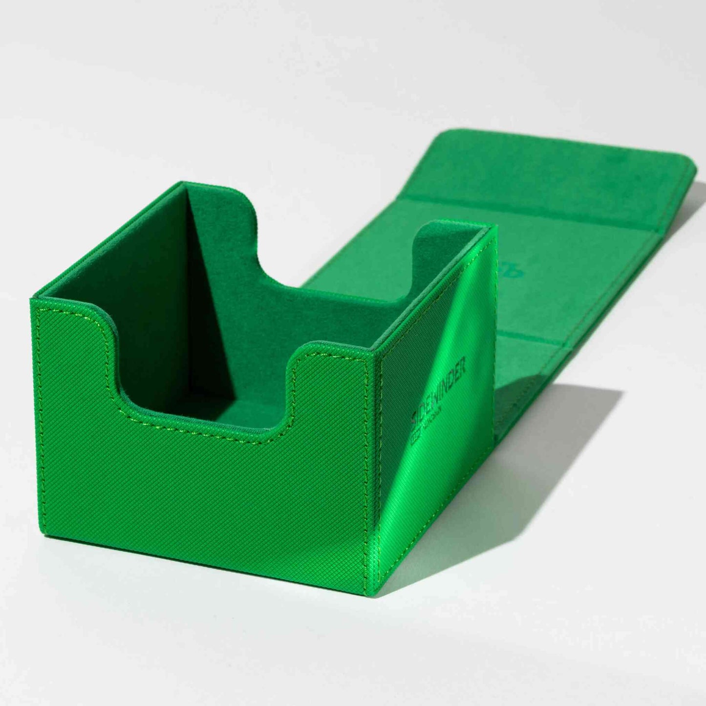 GAM-DEC-UGD011343